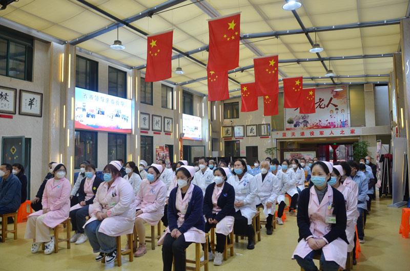 回眸展望笃志远 乘风破浪启新程-无锡市滨湖区蓝天养老院