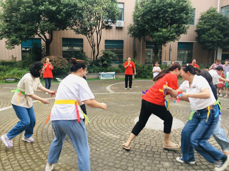 快乐工作，团结奋进-无锡北康宏泰养老服务有限公司-第9张图片-无锡护理院|无锡养老院|老年公寓|无锡养老服务网