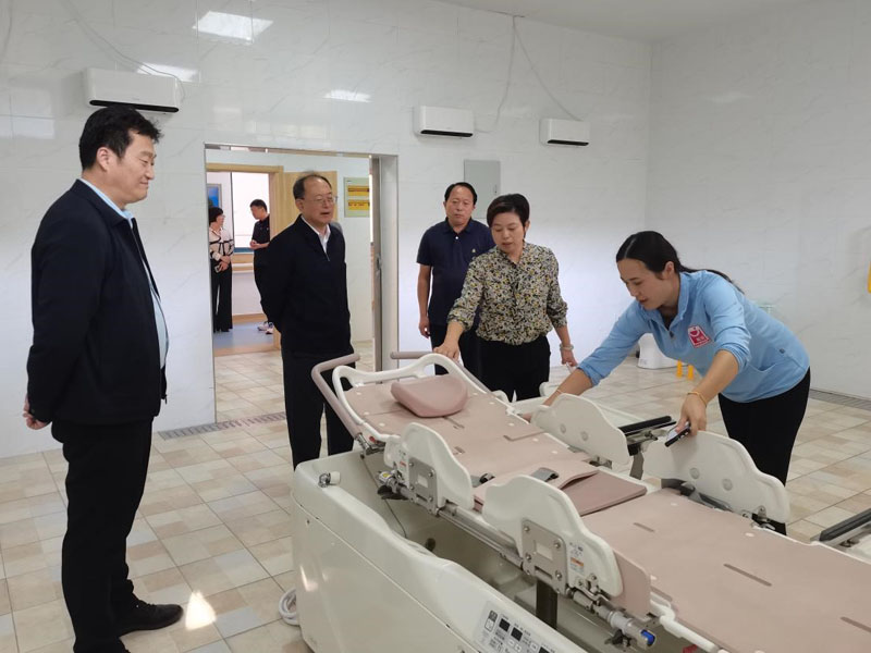 山东省日照城投集团领导莅临参观调研-无锡市梁溪区广益养老中心-第3张图片-无锡护理院|无锡养老院|老年公寓|无锡养老服务网