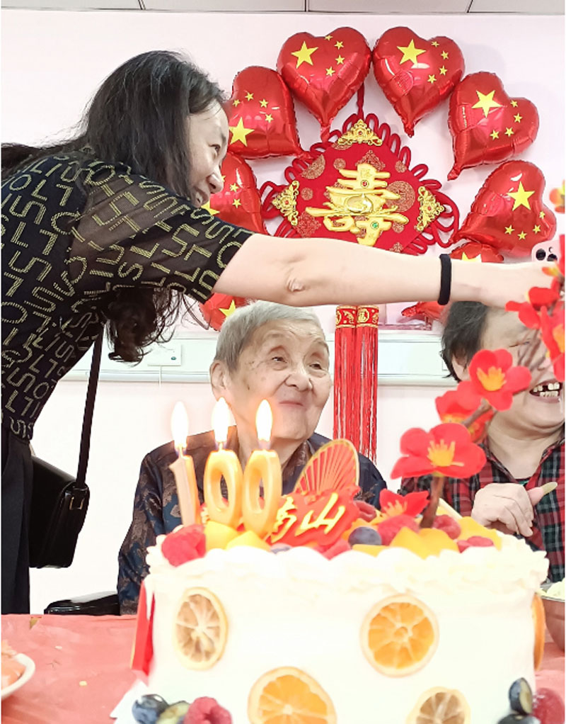“九九重阳节•情满养老院”爱心系列活动--无锡北康宏泰养老服务有限公司-第21张图片-无锡护理院|无锡养老院|老年公寓|无锡养老服务网
