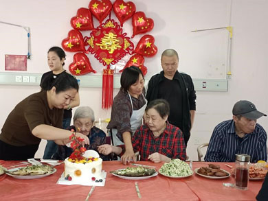 “九九重阳节•情满养老院”爱心系列活动--无锡北康宏泰养老服务有限公司-第19张图片-无锡护理院|无锡养老院|老年公寓|无锡养老服务网