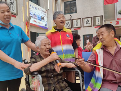 走进蓝天  分享快乐--无锡滨湖区蓝天养老院(蓝天护理院)-第6张图片-无锡护理院|无锡养老院|老年公寓|无锡养老服务网