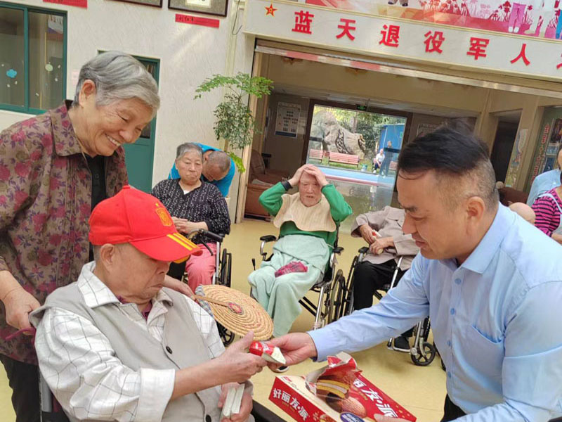 走进蓝天  分享快乐--无锡滨湖区蓝天养老院(蓝天护理院)-第14张图片-无锡护理院|无锡养老院|老年公寓|无锡养老服务网