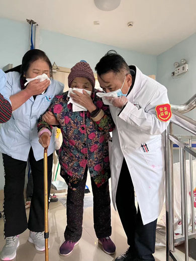 防患未然始于心 应急演练始于行-无锡市滨湖区蓝天养老院-第7张图片-无锡护理院|无锡养老院|老年公寓|无锡养老服务网