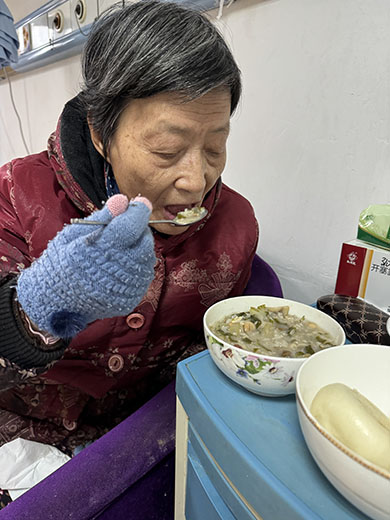 情暖腊八节 粥浓心更甜---无锡市滨湖区蓝天养老院-第13张图片-无锡护理院|无锡养老院|老年公寓|无锡养老服务网