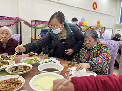 团团圆圆年夜饭 欢欢喜喜迎新年--长安蓝天养老院-第17张图片-无锡护理院|无锡养老院|老年公寓|无锡养老服务网