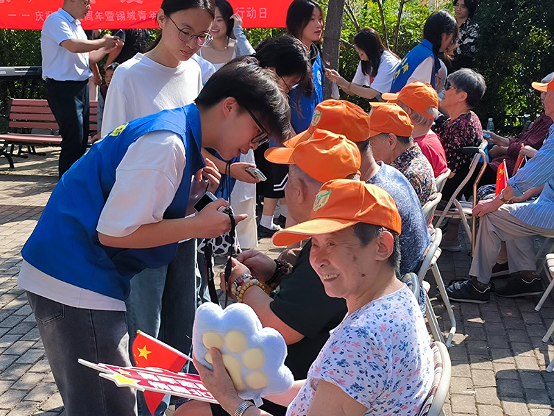 “岁月悠悠，情暖北康”广益养老中心开展庆祝建国75周年专题活动-第3张图片-无锡护理院|无锡养老院|老年公寓|无锡养老服务网