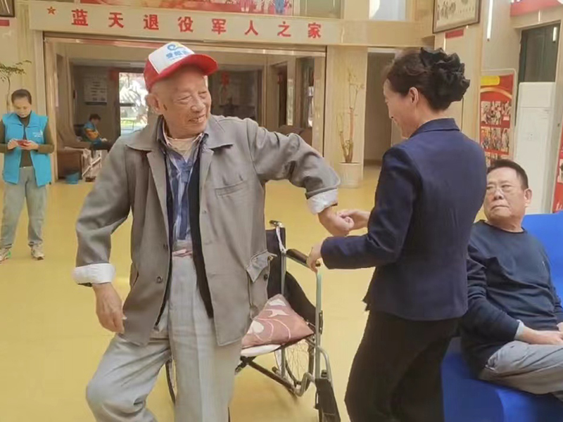 温暖重阳 爱在身边---无锡市滨湖区蓝天养老院-第11张图片-无锡护理院|无锡养老院|老年公寓|无锡养老服务网